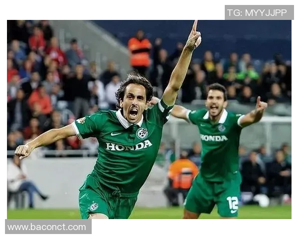 特马卡比与费伦激战正酣谁能在这场对决中笑到最后